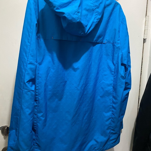 New balance spring/fall rain jacket - Picture 3 of 5